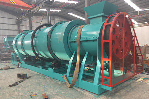 8t/h 유기농 비료 Granulator 비료 만드는 기계 60.5kw 10mm