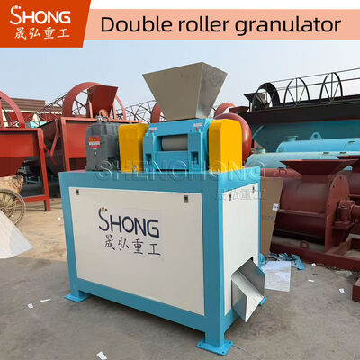 18.5KW 듀얼 롤러 Granulator 186 * 300mm 롤러 크기 2% ~ 8% 습기 비료 생산